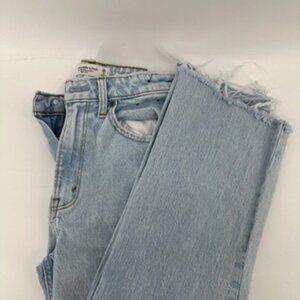 Abercrombie & Fitch 90s Relaxed High Rise Curve Love Jeans Size 26 Light Wash